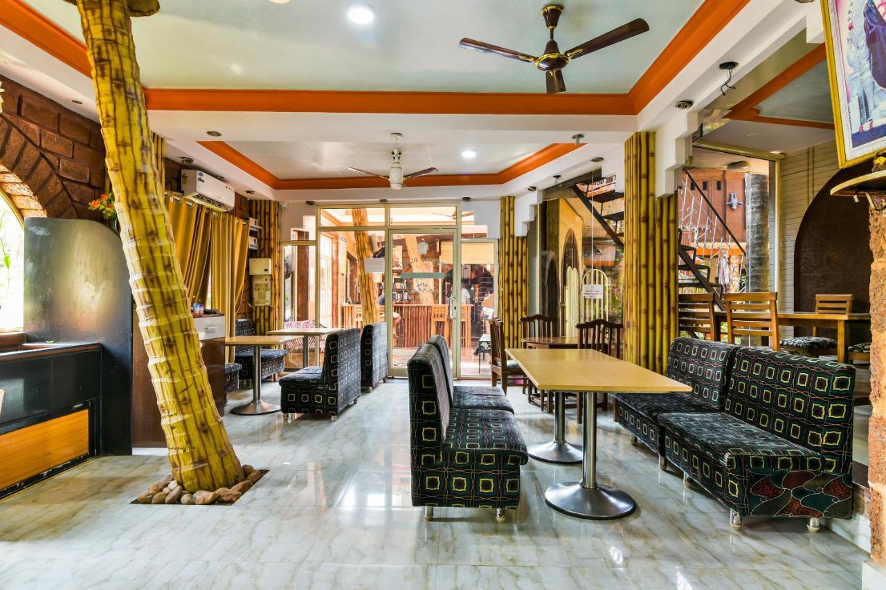 瓦加托 Oyo 2440 Palm Grove酒店 外观 照片